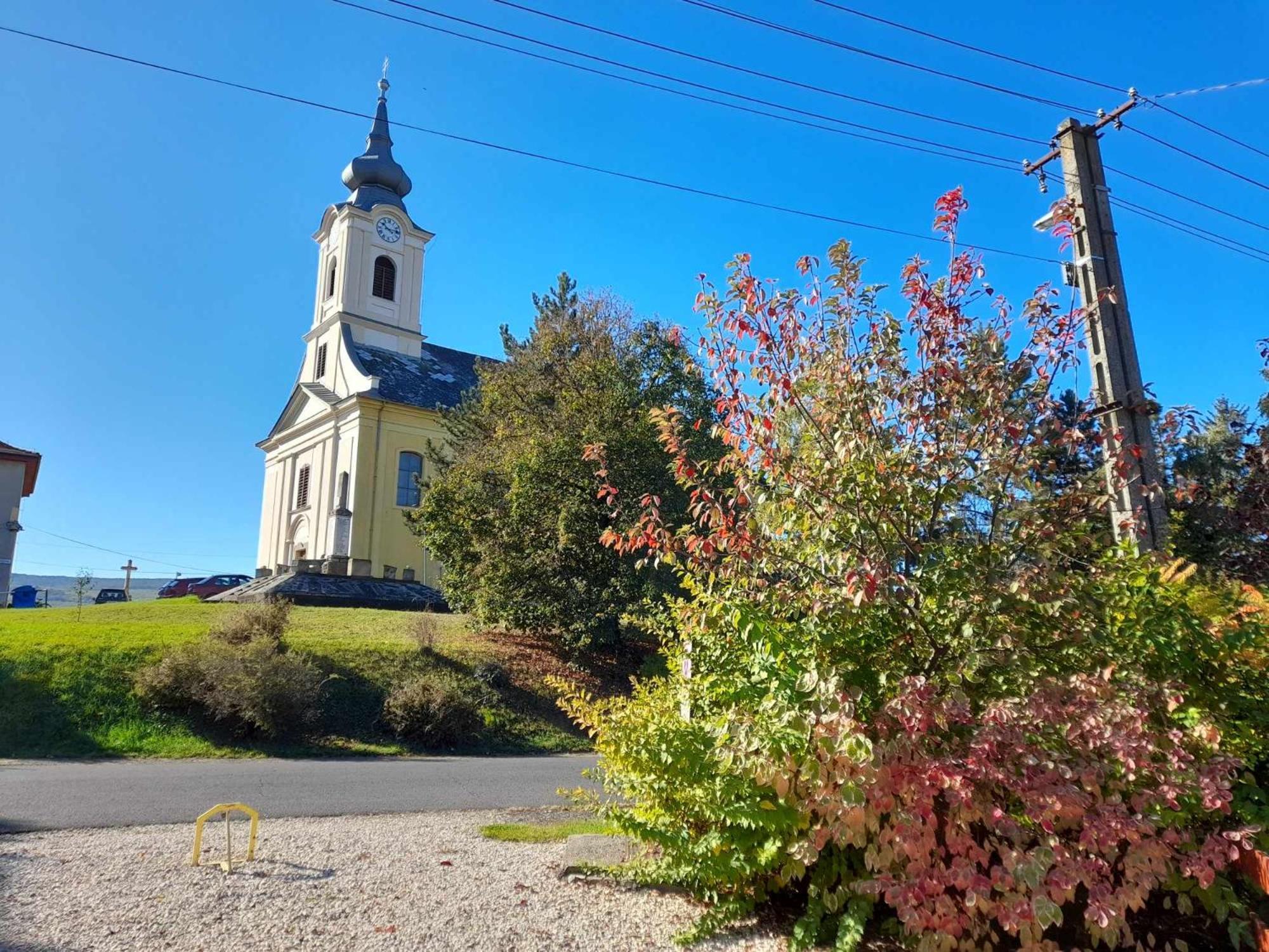 Gyoengyvirag Apartment Romhány Zewnętrze zdjęcie